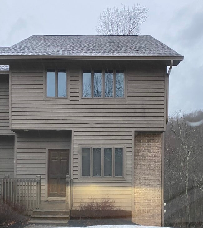 Building Photo - 209 Aaron Smith Dr
