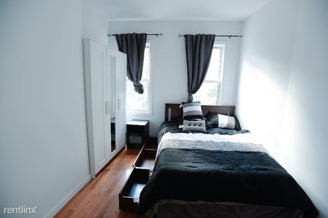 Building Photo - 1 br, 1 bath Apartment - 16-74 stephen street