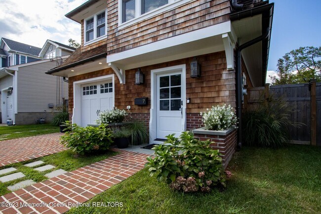Foto del edificio - 7 Maplewood Ave