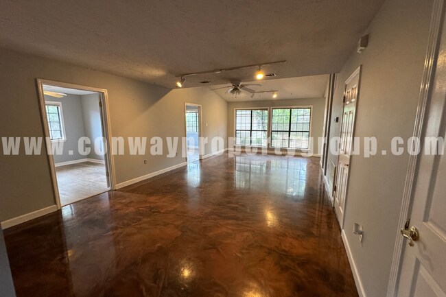 Building Photo - 1805 Hillman St