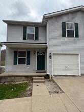 Building Photo - 782 Southwood Dr SW