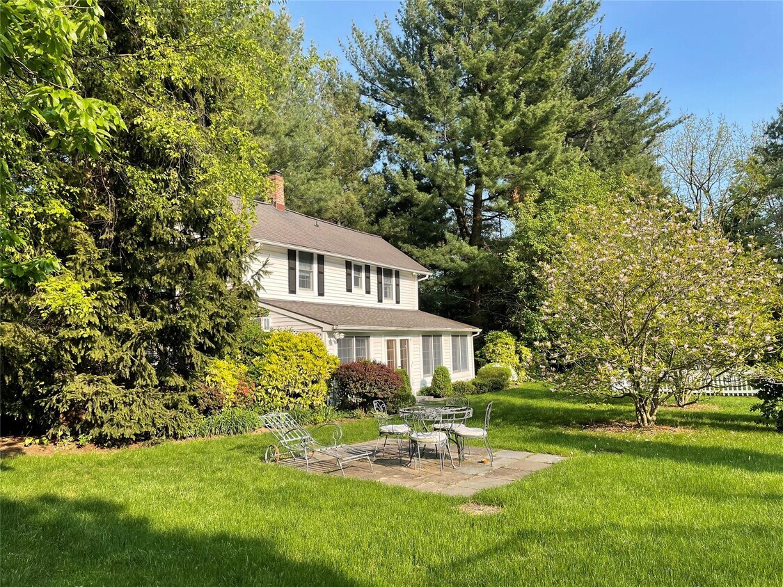 Foto principal - 5 Ludlam Ln