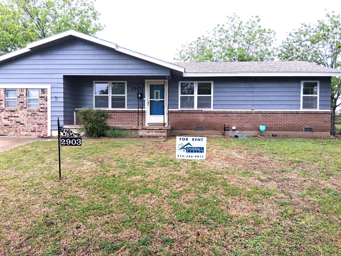 Foto principal - 2903 Cheaney Dr