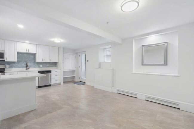 Building Photo - 6107 JFK Blvd E