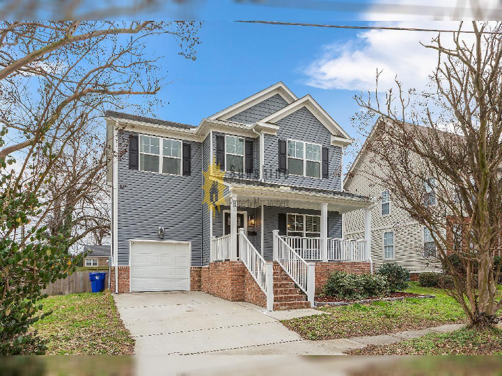 Primary Photo - !Wow! Single family home near the shipyard