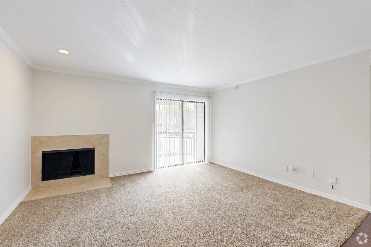 Photo - Lakeside Apartments
