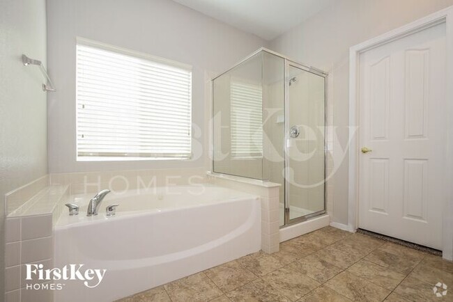 Building Photo - 4025 Amberdale Ave
