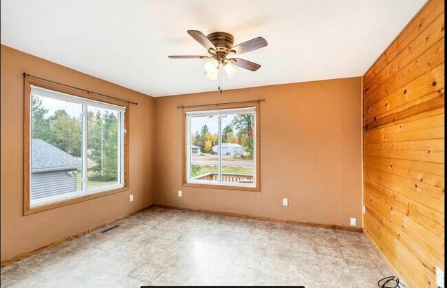 Foto del edificio - 6684 County Rd F