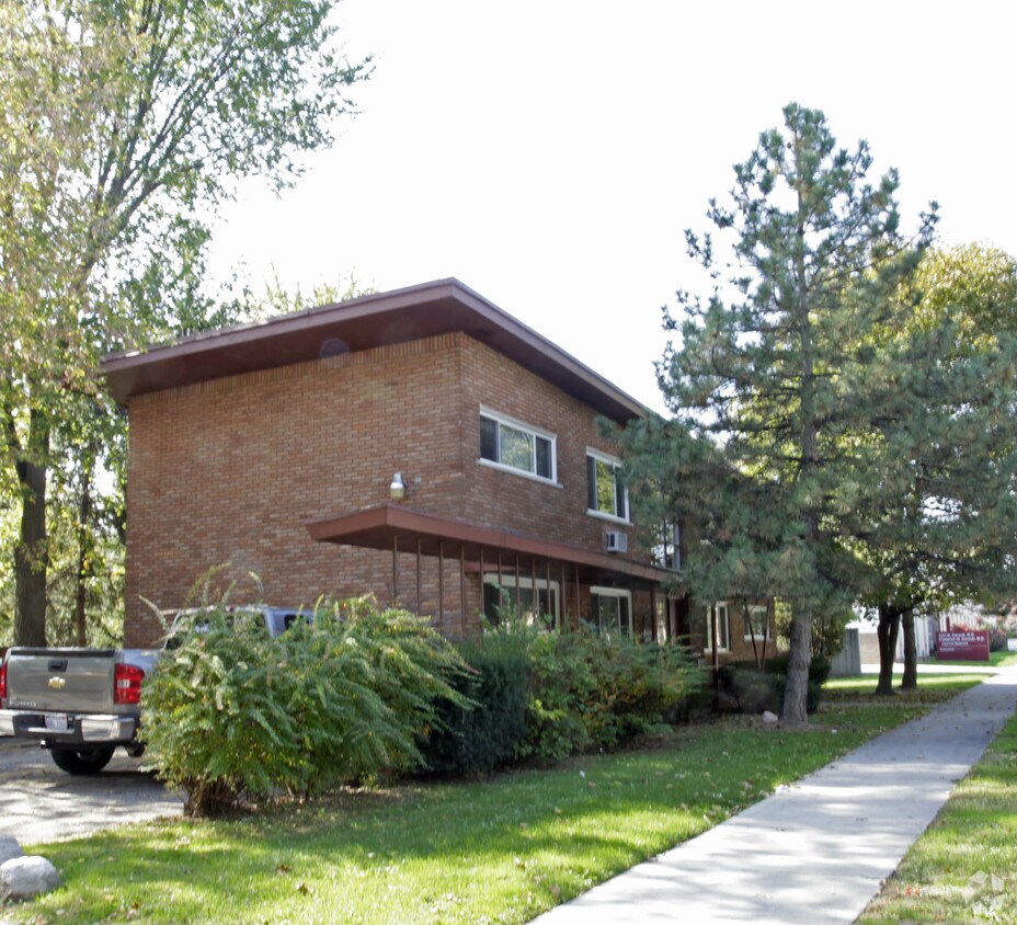 Harvard Apartments Royal Oak, MI