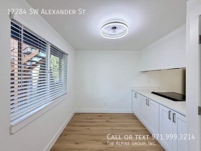 Foto del edificio - 17284 SW Alexander St