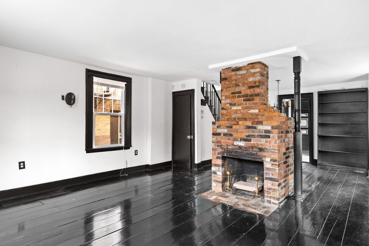 Building Photo - 37 Edgewood Ave