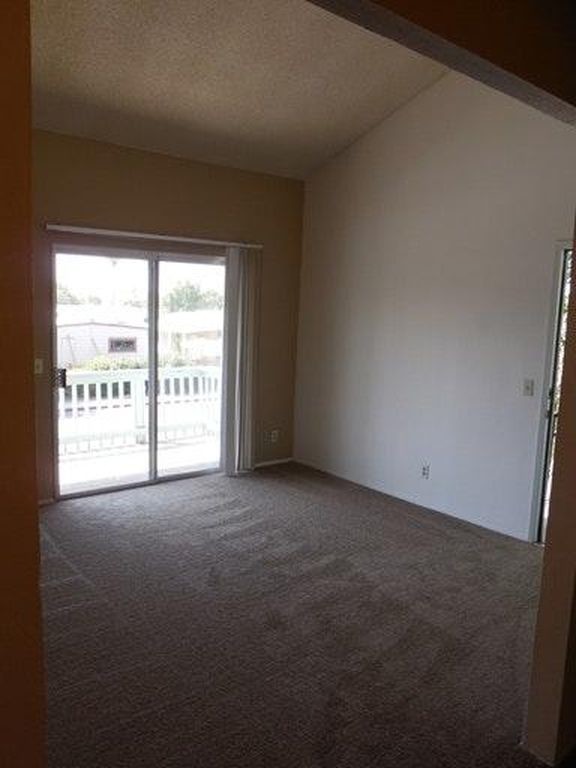 Building Photo - 520 Myrtlewood Ct