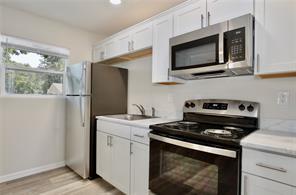 Building Photo - 216 E Atwater Ave