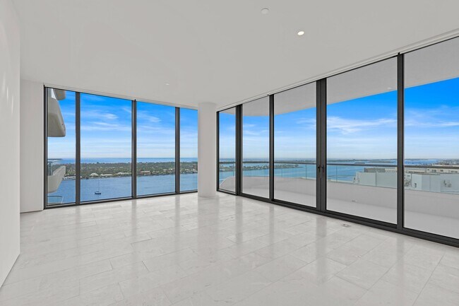 Building Photo - 200 Arkona Ct