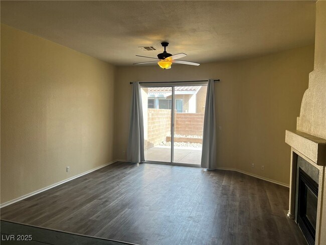 Foto del edificio - 2854 Red Rooster Ct
