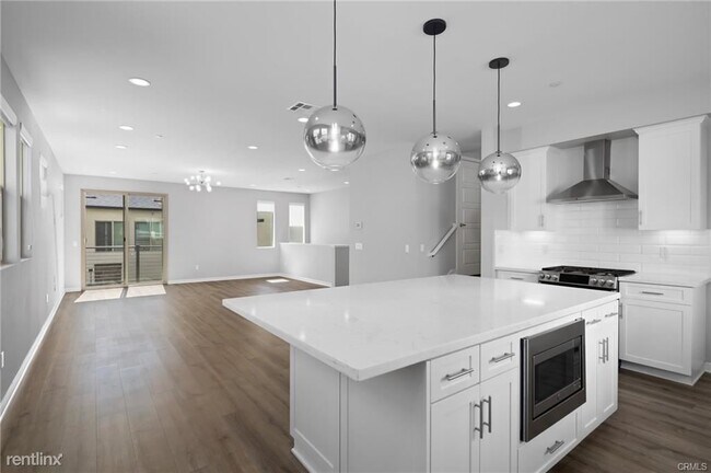 Foto del edificio - 2 br, 2 bath Townhome - 19542 Empire Ln 1