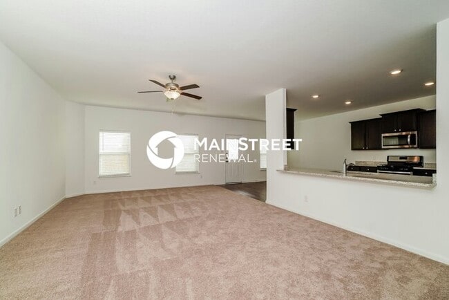 Building Photo - 4 Bedroom Pet-Friendly Home in New Braunfe...