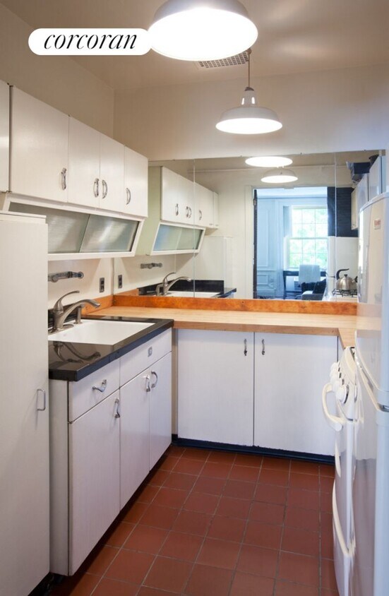 Foto del edificio - 109 E 19th St