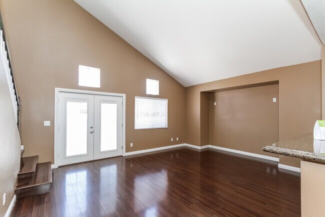 Building Photo - 410 Maritocca Ave