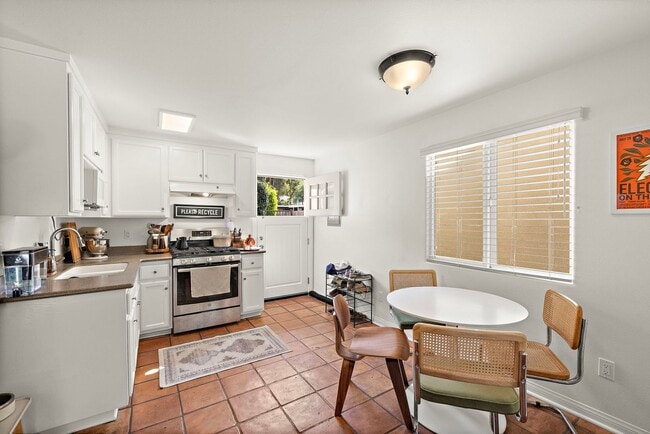 Building Photo - 20451 Sun Valley Dr