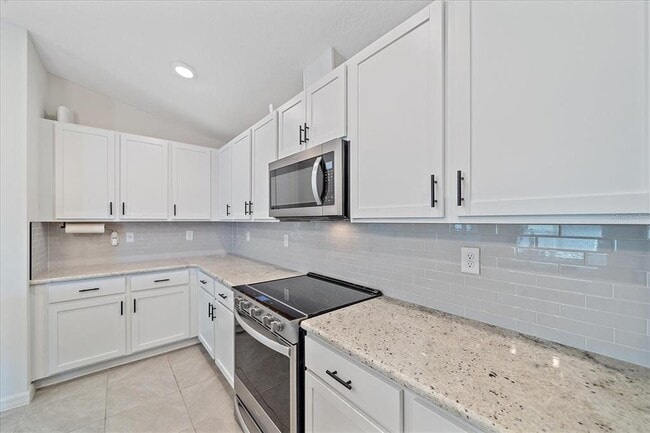 Building Photo - 9018 Sandy Bluffs Circle