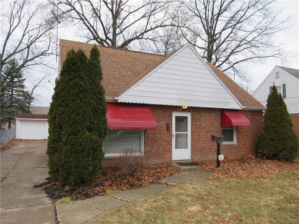Primary Photo - 4706 W 158th St