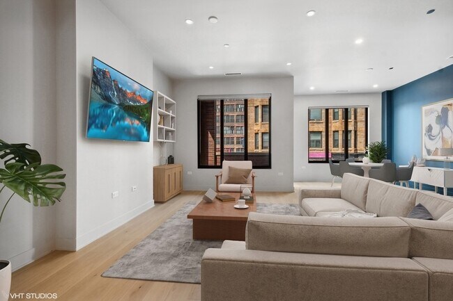 Foto del edificio - 323 S Racine Ave