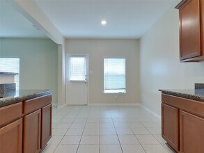 Building Photo - 536 Red Dusk Paint Dr