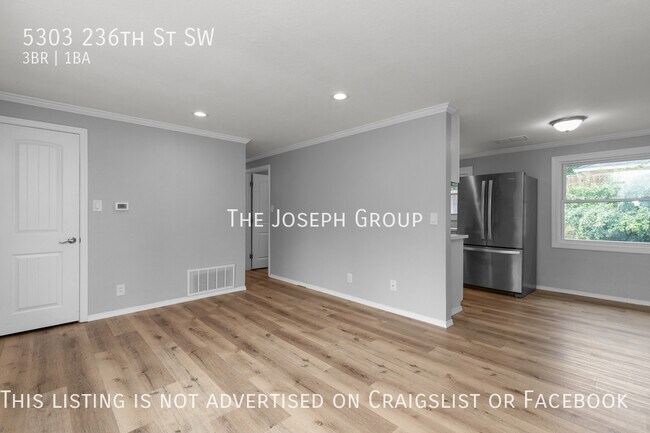 Building Photo - Beautifully updated 3bed/1ba in Mountlake ...
