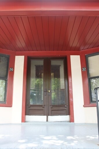 Building Photo - 30-32 N Terrace Ave