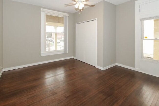 Foto del edificio - 3 Bedroom Home Near Fountain Square