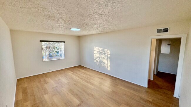 Foto del edificio - 2928 Piedmont Dr