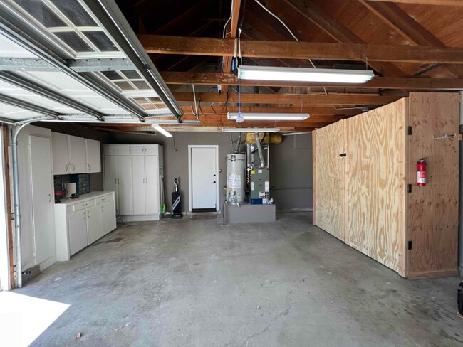 Building Photo - 26321 Emerald Dove Dr