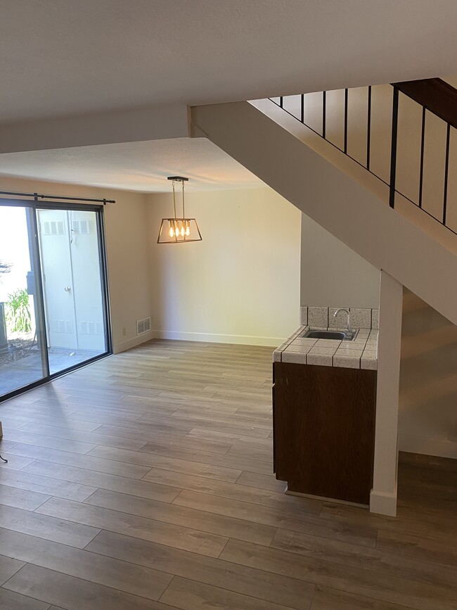 Foto del edificio - 5227 Adalina Ct