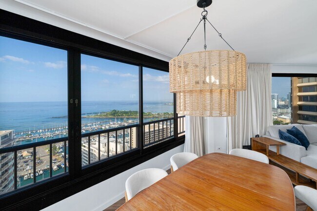 Foto del edificio - Available TBD - Discovery Bay 2 Bed, 2 Bat...