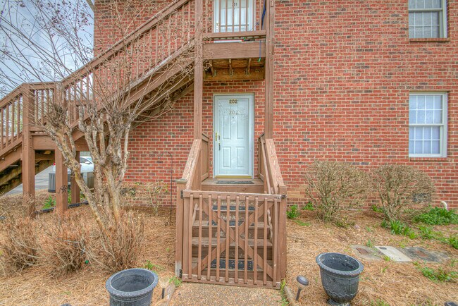 Foto del edificio - 202 Brooke Castle Dr