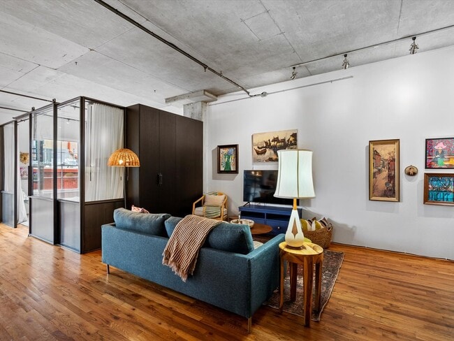 Building Photo - 1499 Blake St