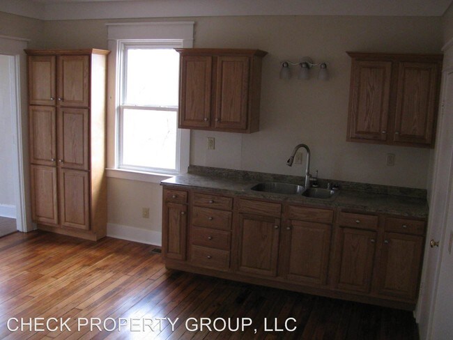 Foto del edificio - 3193 Frankfort Rd