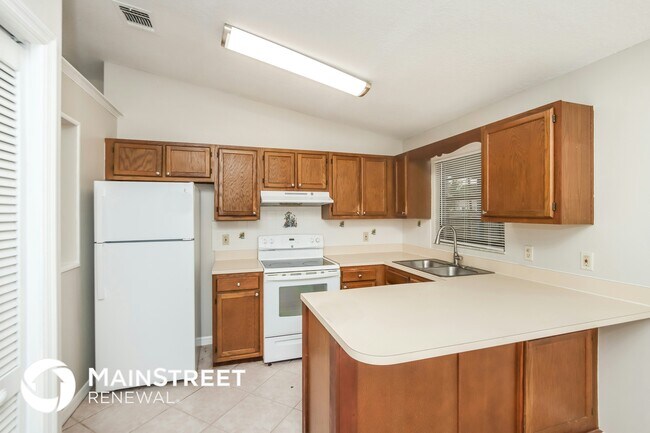 Foto del edificio - 1325 Helvenston St NW