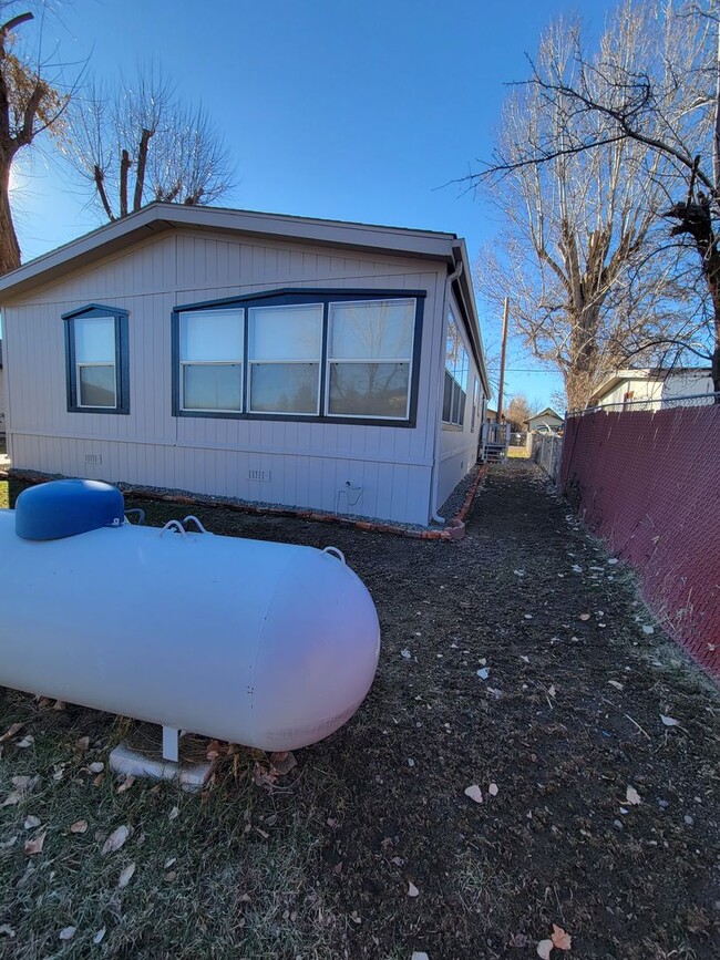 Building Photo - Cute 3 bed/2 bath home