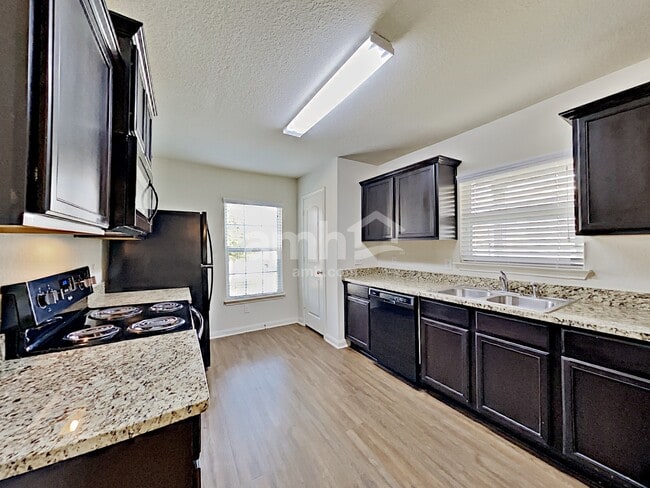 Foto del edificio - 7559 Bowdre