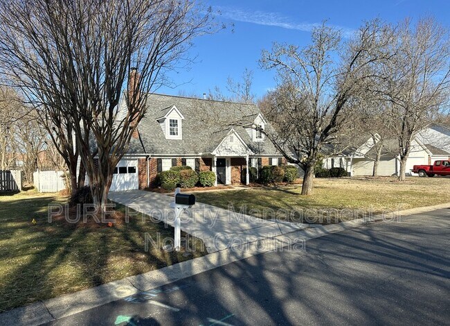 Foto del edificio - 12115 Landing Green Dr