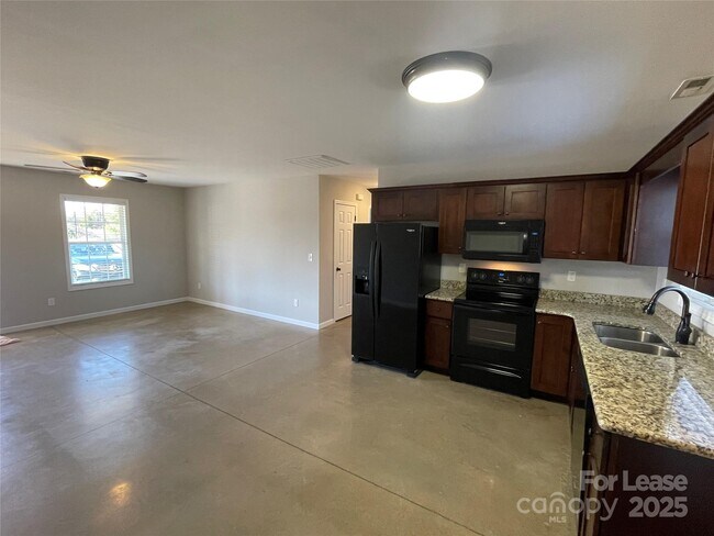 Building Photo - 3829 Marietta Pl