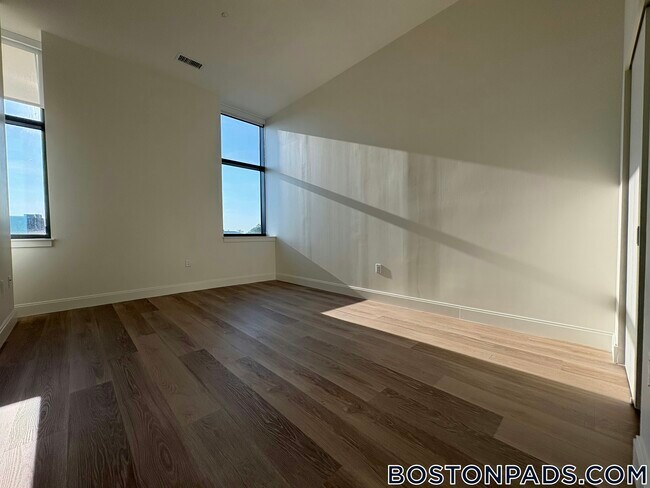 Foto del edificio - 1079 Commonwealth Ave