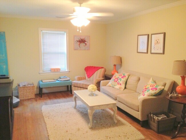 Foto del edificio - Spacious 3 Bedroom House in Byrnes Down!