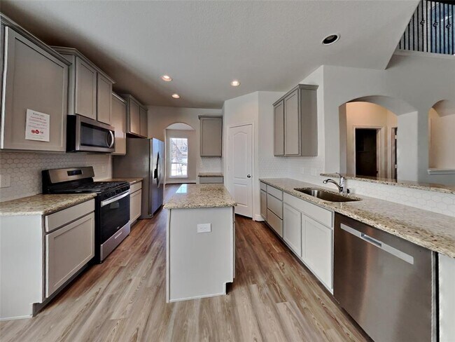 Building Photo - 13714 Sun Bear Ct