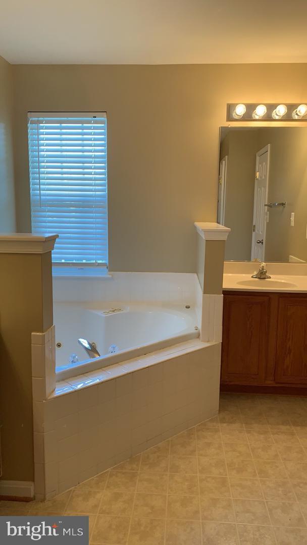 4252 La Mauricie Loop, Dumfries, VA 22025 Townhome Rentals in