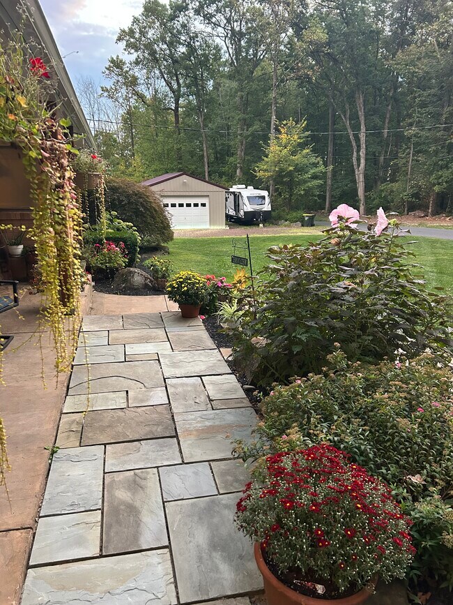 Foto del edificio - 2043 Quarry Rd