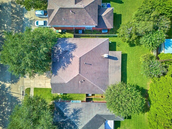 Foto del edificio - 820 Portsmouth Dr