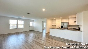 Building Photo - 466 Fairy Duster Dr